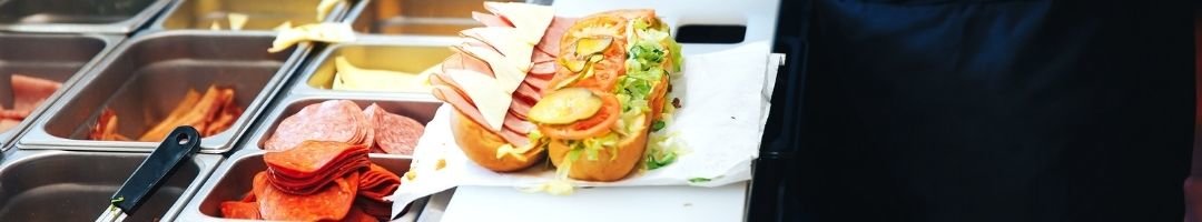 Saladette zum belegen von Sandwichen