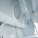 Gastro-Kühlschrank mit 3 Glastüren - 1065 Liter, Umluftkühlung, fahrbar